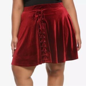 EUC Hot Topic Red Burgundy Velvet Lace-Up Skater Skirt Plus Size 2x 18/20